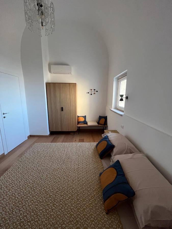 Palazzo Lamantea Boutique Rooms Bisceglie Exterior photo